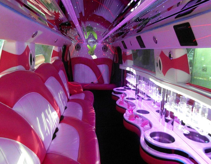 Pink Limo - 7 Best Pink Limos (Limousine) for Hire Near me
