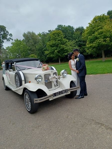 Vintage Wedding Car Hire London 3